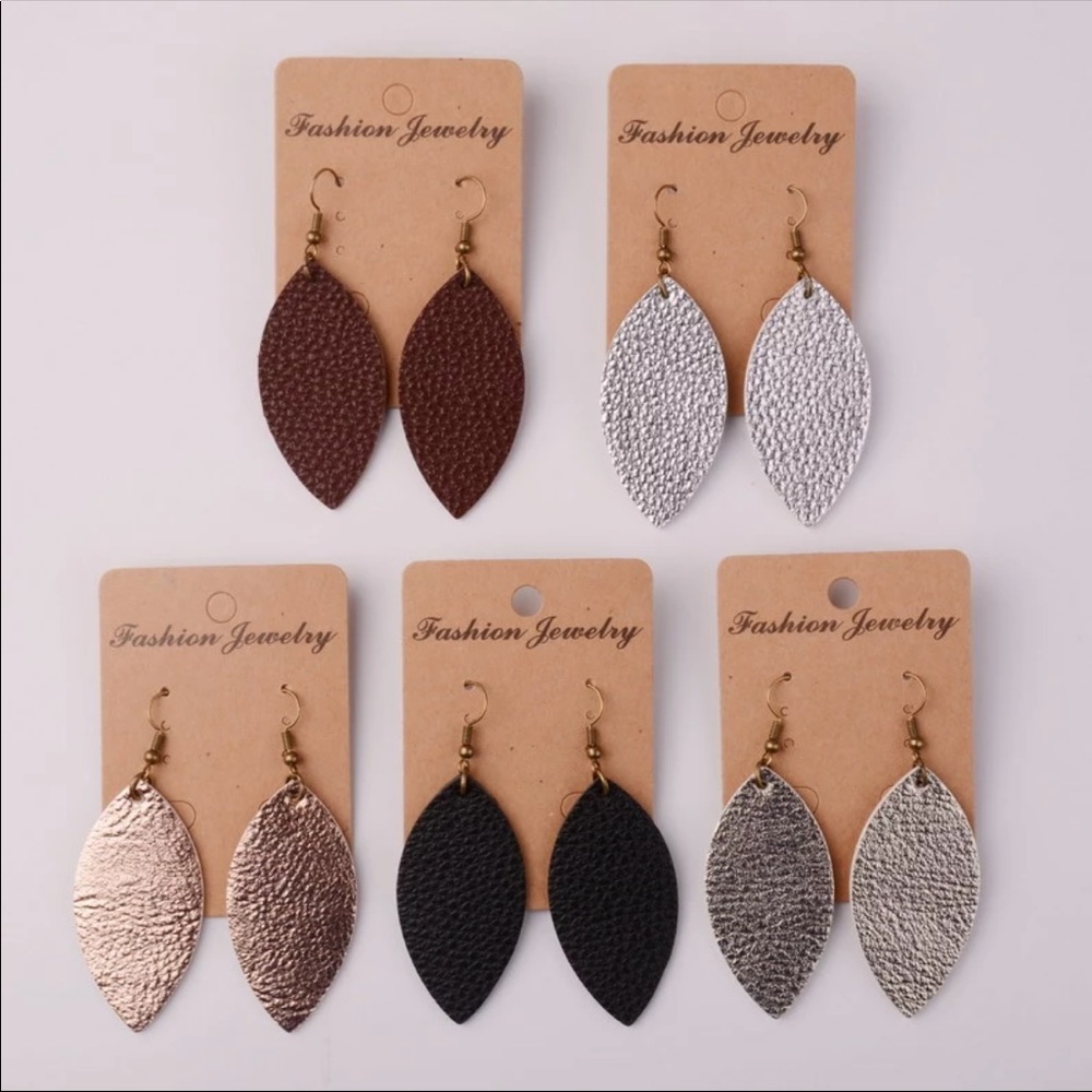 Super Cute Leather Leaf 🍁 Earrings